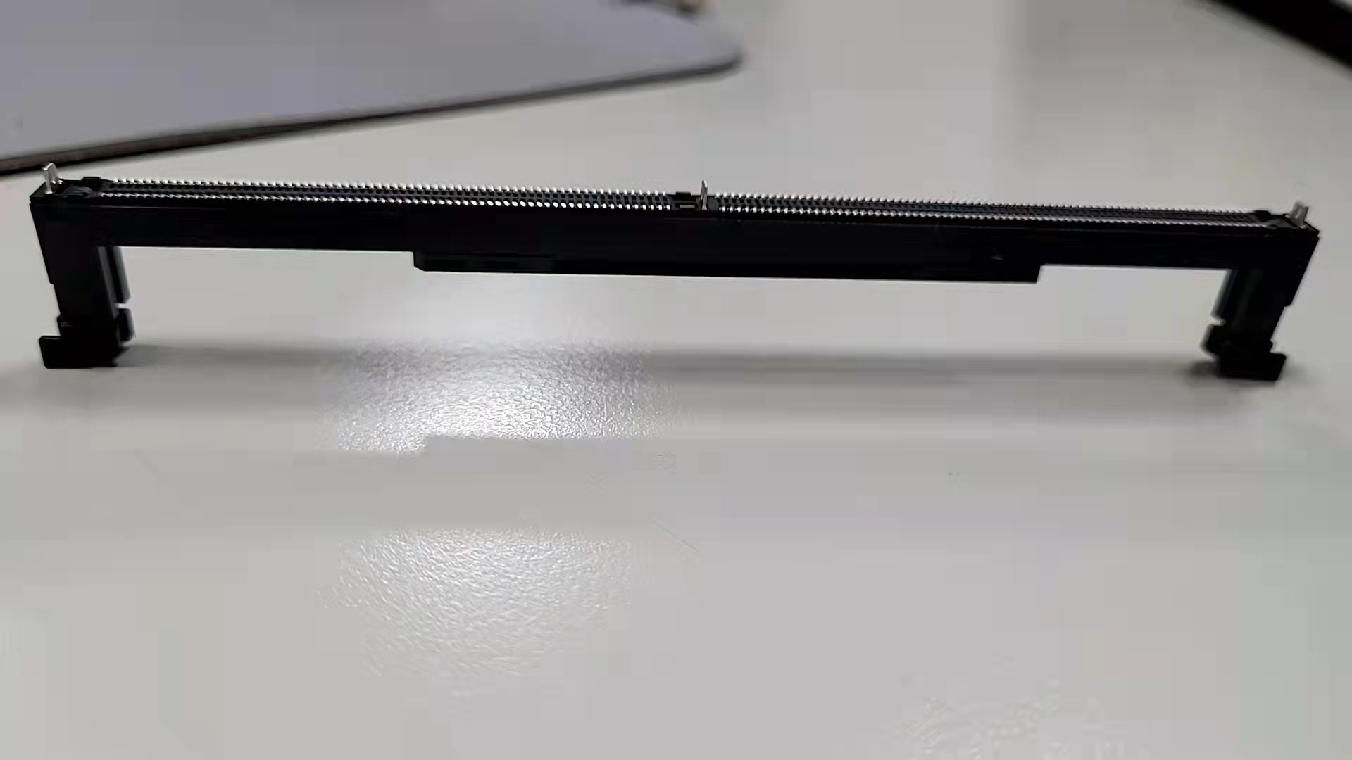 DDR5 288pin內存條卡槽